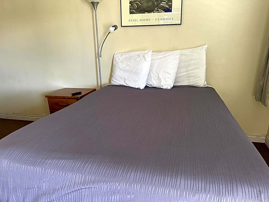 Grand Central Motel
