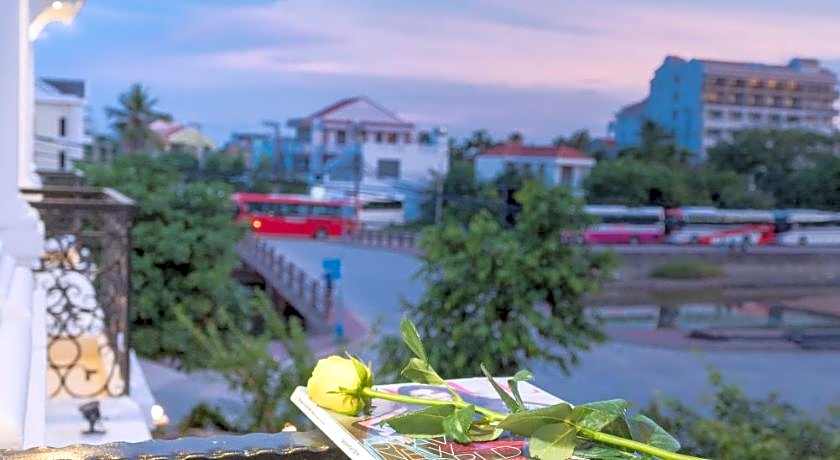 Hoi An Canal House Riverside by Haviland