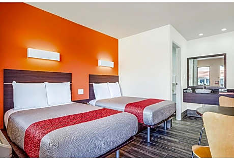 2 Full Beds | Non-Smoking