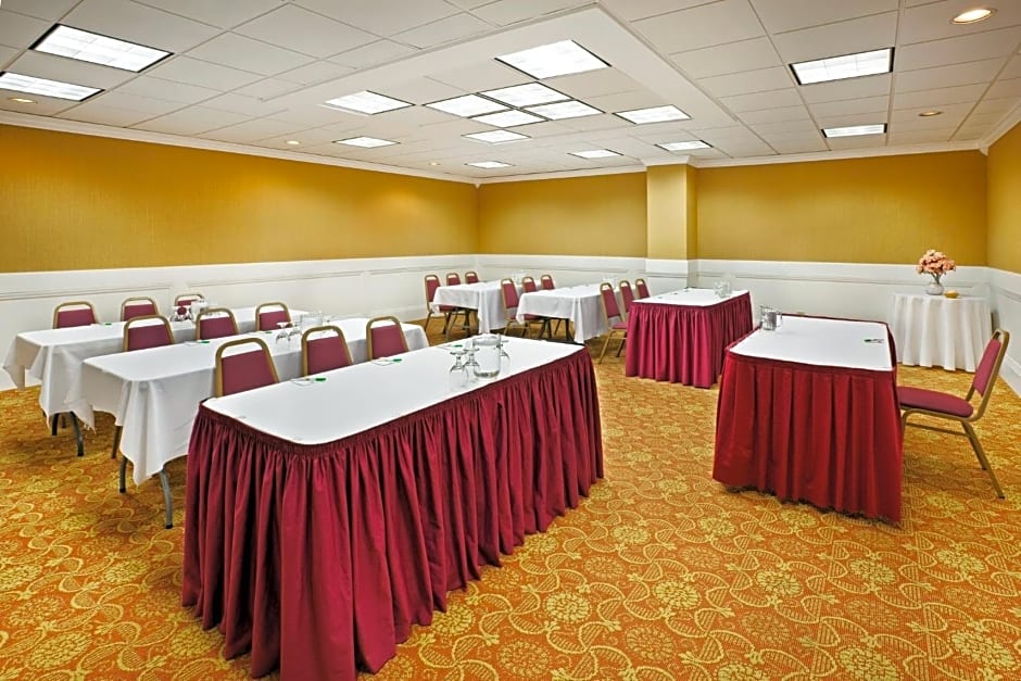 Holiday Inn Johnson City By IHG