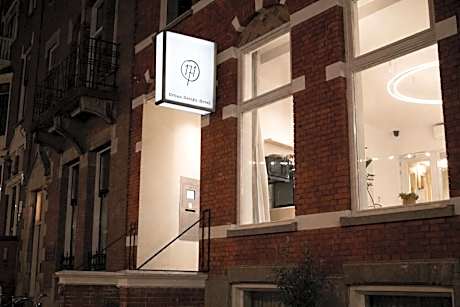 Hotel 171