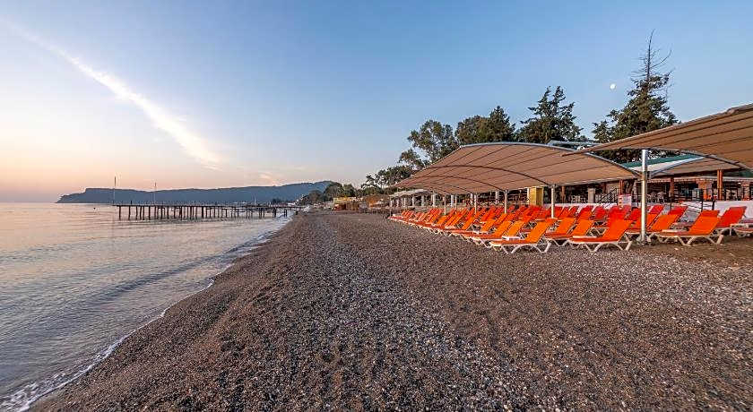 Lims Bona Dea Beach Hotel