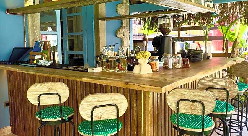 Banana Alaçatı Food & Stay - Adults Only