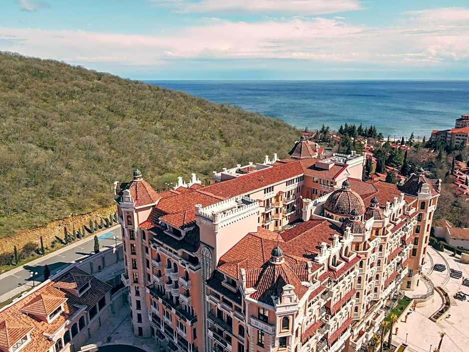 Royal Castle Design & SPA