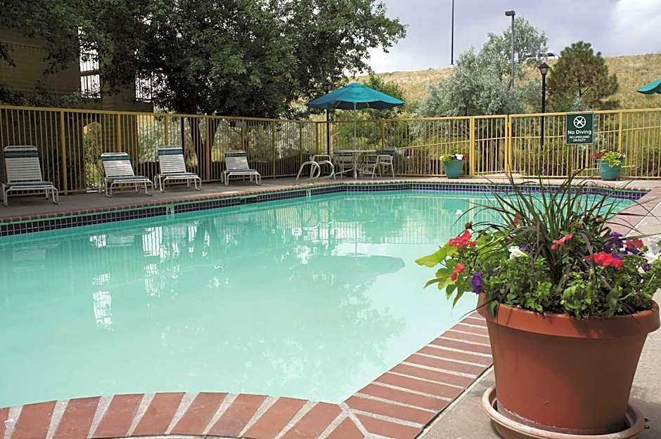 La Quinta Inn & Suites by Wyndham Denver Westminster Mall