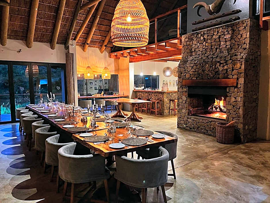 Barefoot Addo Elephant Lodge