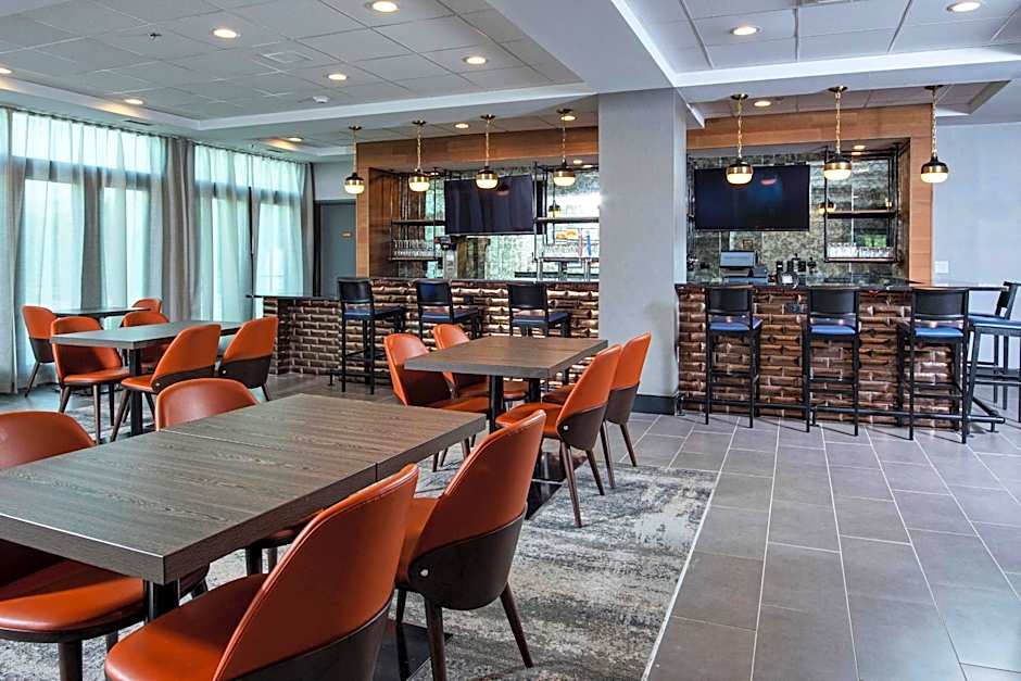 Four Points by Sheraton Appleton