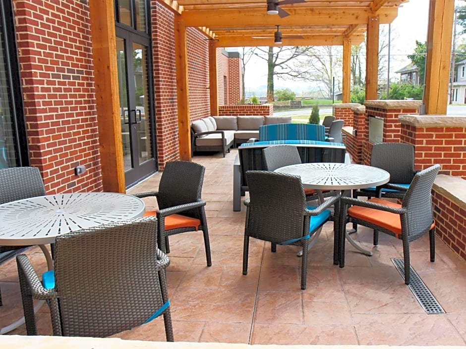 Hampton Inn and Suites Rome, GA