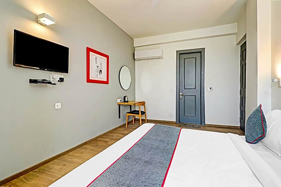 Townhouse Sector 30 Near Botanic Garden of Indian Republic