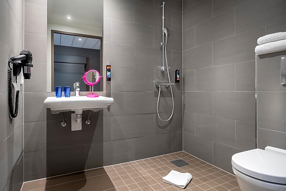 Holiday Inn - the niu, Timber Esslingen By IHG