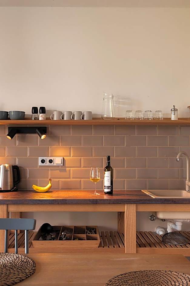 ART Hostel & Apartments