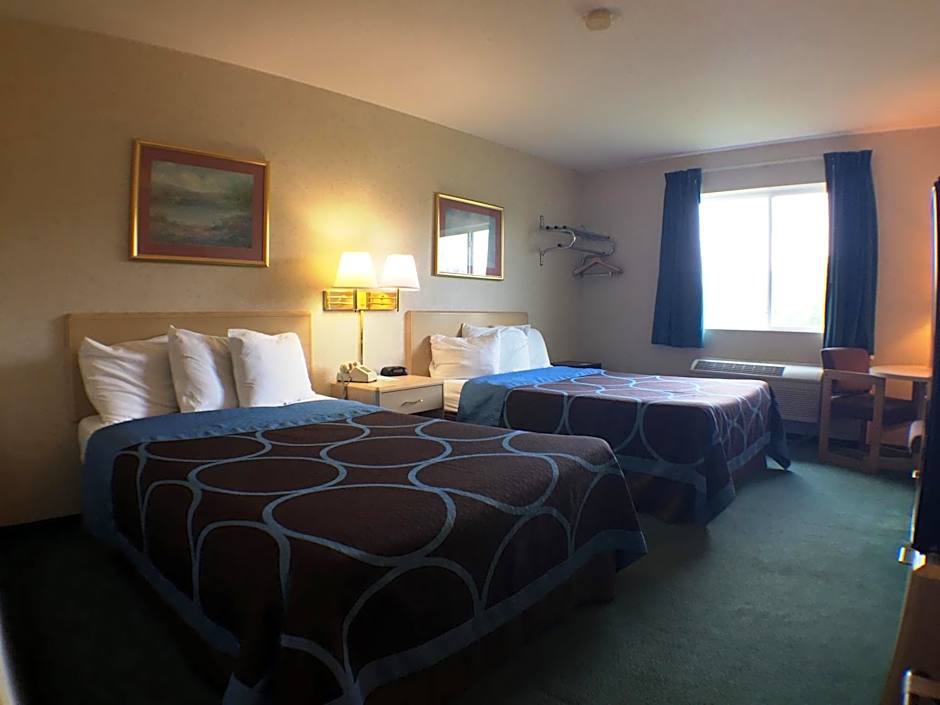 Super 8 by Wyndham Canandaigua