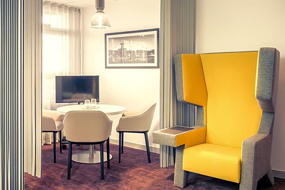 Mercure Paris Massy Gare TGV