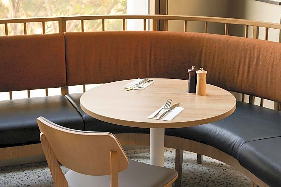 Courtyard by Marriott Perth, Murdoch