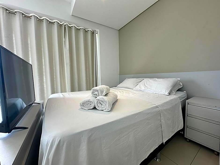 Vista Mar Unlimited Frente Mar Ar Condicionado Garagem Arrumação Andar Alto e piscina aquecida, sauna e muito mais!