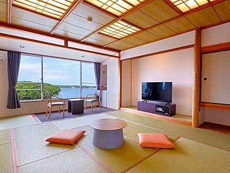 Lower Floor Standard Japanese-Style Room with 10 Tatami, Shared Bathroom, Non-Smoking