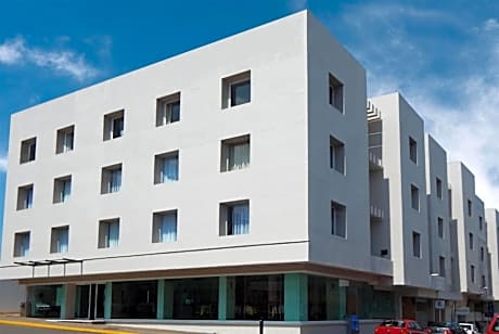 Days Inn by Wyndham Minatitlan