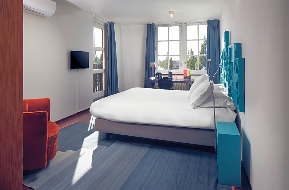Lloyd Hotel