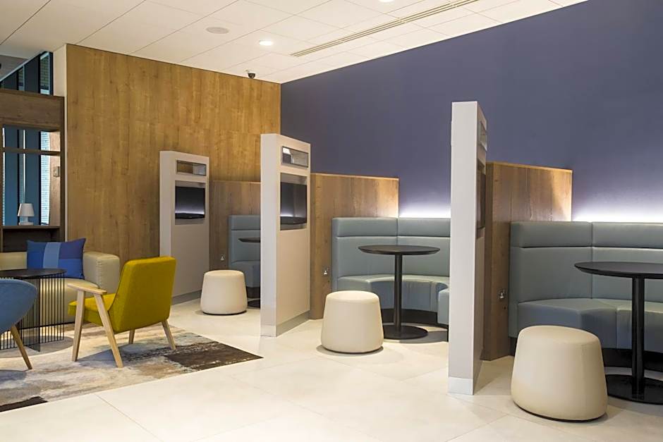 Courtyard by Marriott Edinburgh West