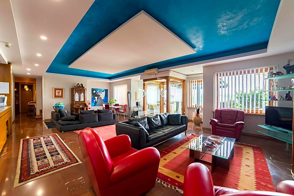 Montebello Park Hotel