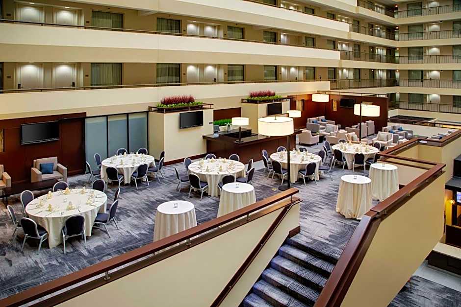 Embassy Suites By Hilton Hotel Detroit - North / Troy - Auburn Hills