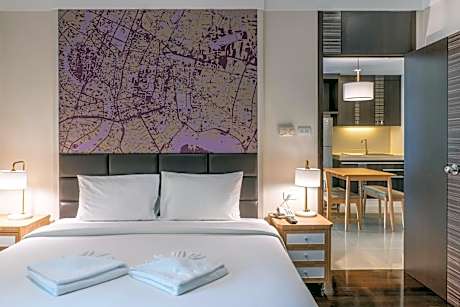 COMPLEX SUITE ONE BEDROOM