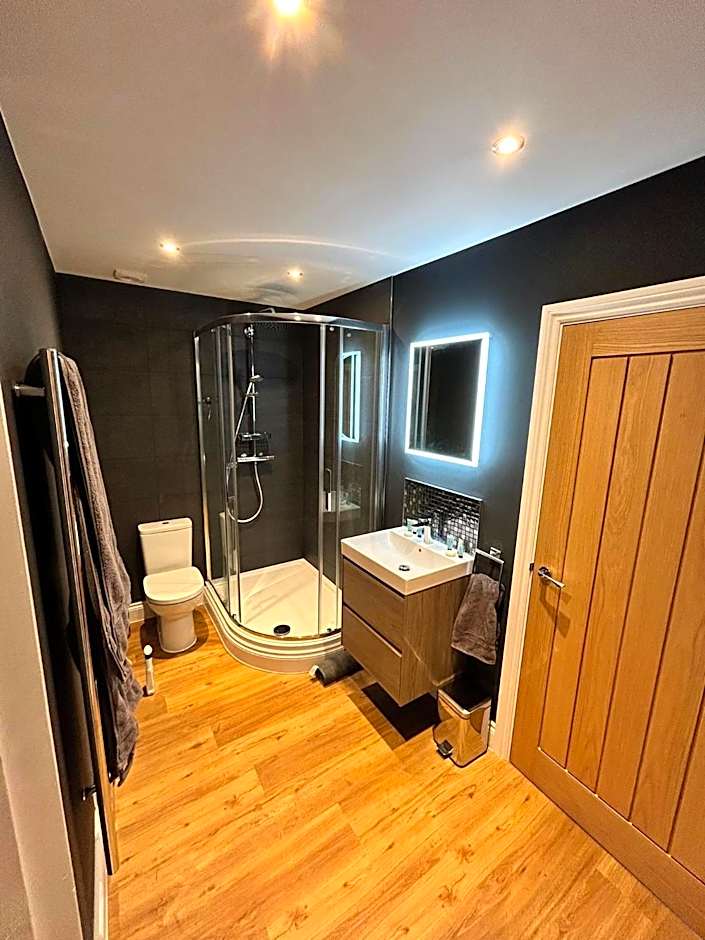 Stansted Airport Stay, Parking and Luxury Suite