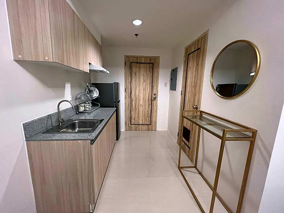 INSPIRIA TOWER CONDOMINIUM 1911