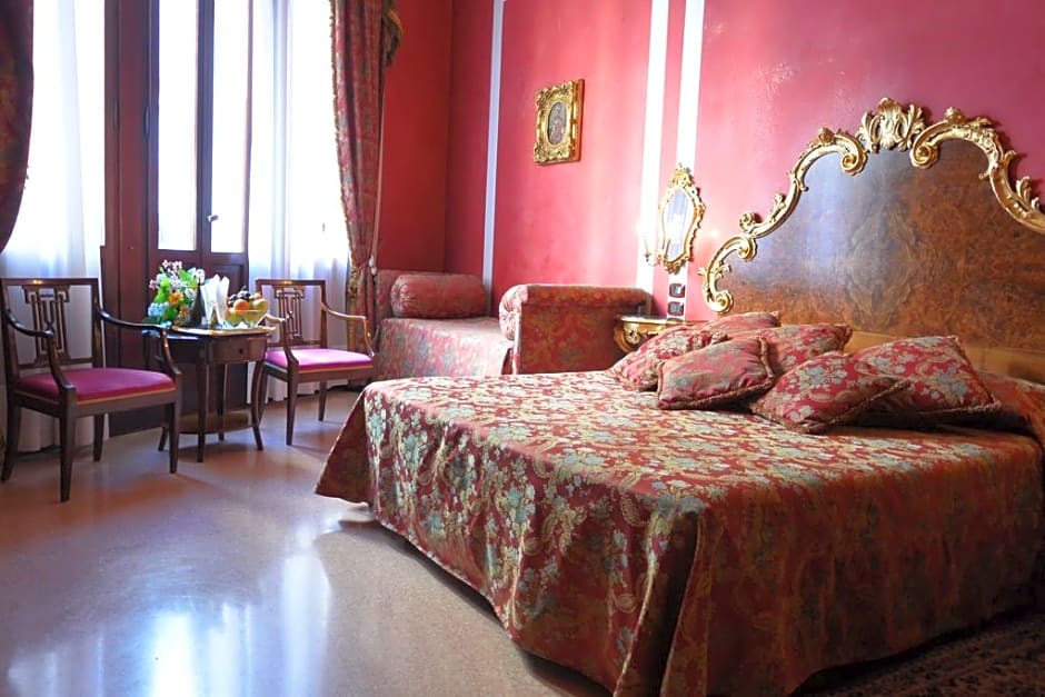 Hotel San Moise