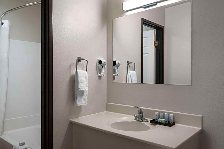 Travelodge by Wyndham Wall