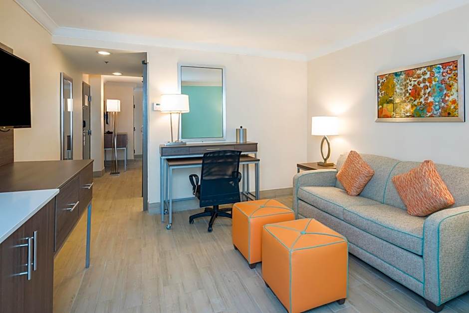 Holiday Inn Express & Suites Nassau By IHG