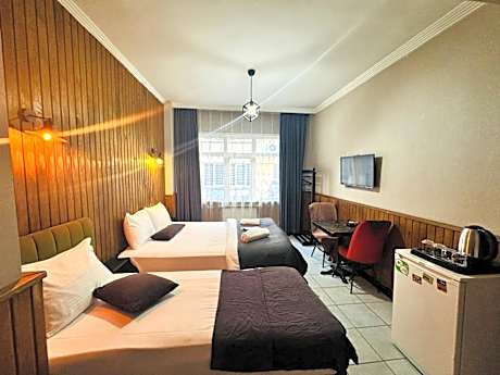 Suite with Kitchen