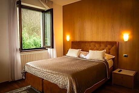 Double Room with Lake View