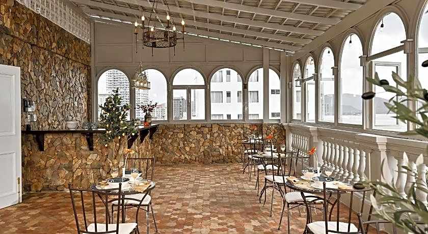 THE LUNA - Boutique Hotel