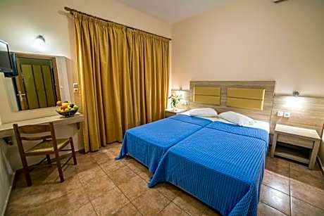 Family Two Bedroom Suite (2 Adults + 1 Child)