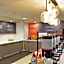 Hampton Inn By Hilton And Suites Seal Beach