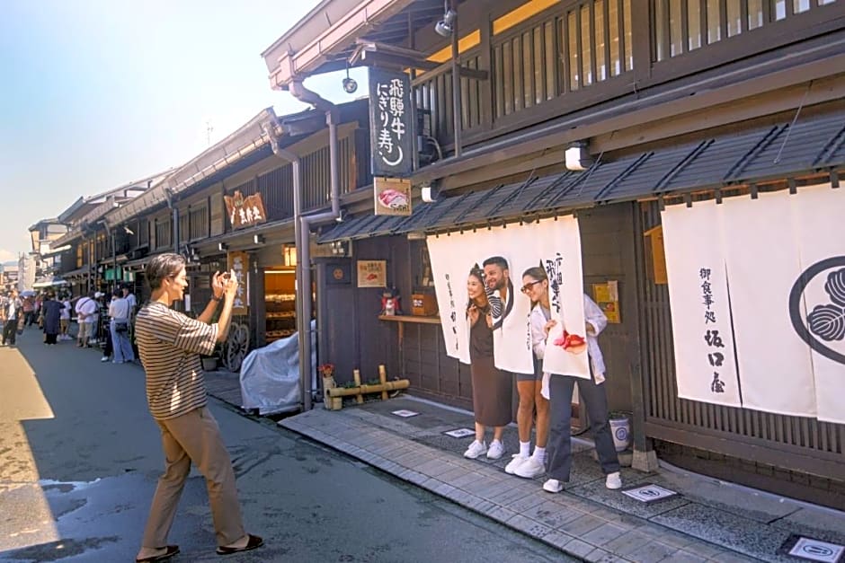 FAV LUX Hida Takayama