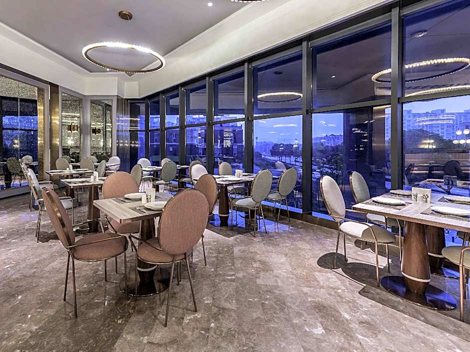 Mercure Suzhou Jinji Lake