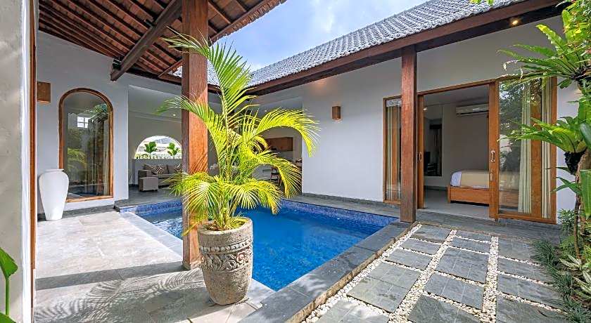 Apple Villa and Studio Seminyak