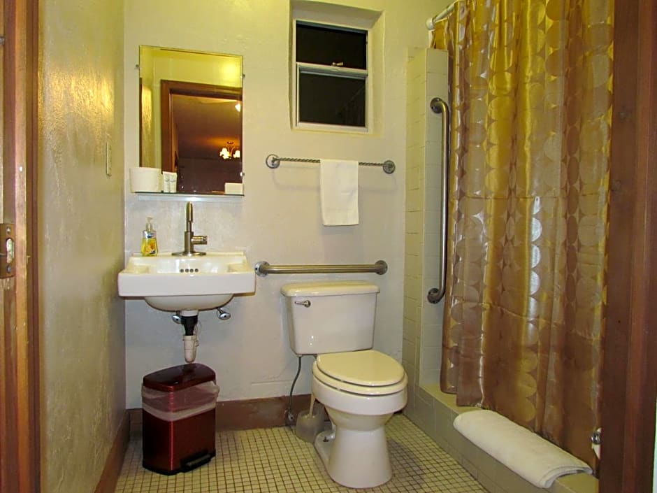 The Yearling Cabins