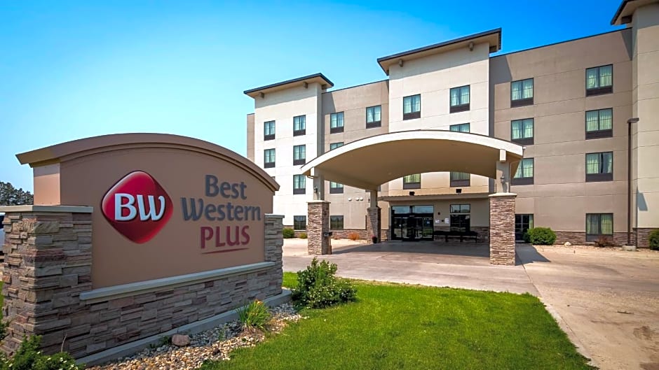 Best Western Plus Williston Hotel & Suites