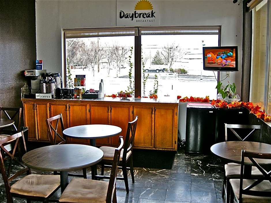 Days Inn by Wyndham Burns