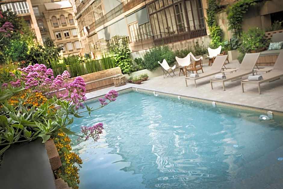 Alexandra Barcelona Hotel, Curio Collection by Hilton