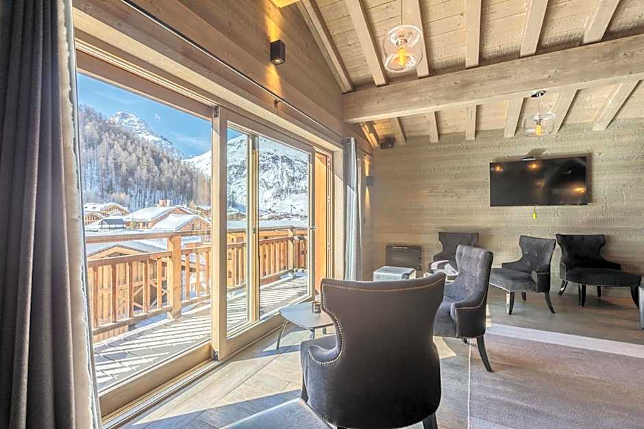 Victoria Lodge, Friendly Hotel