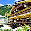 Shatush Hotel