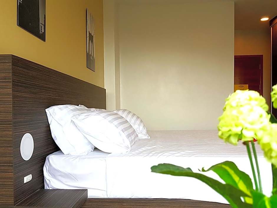 THE ALL 24 Luxury Residence