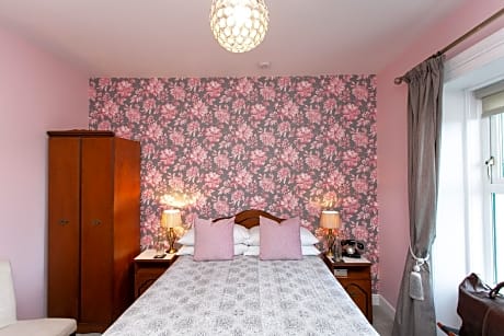 Double en-suite Room