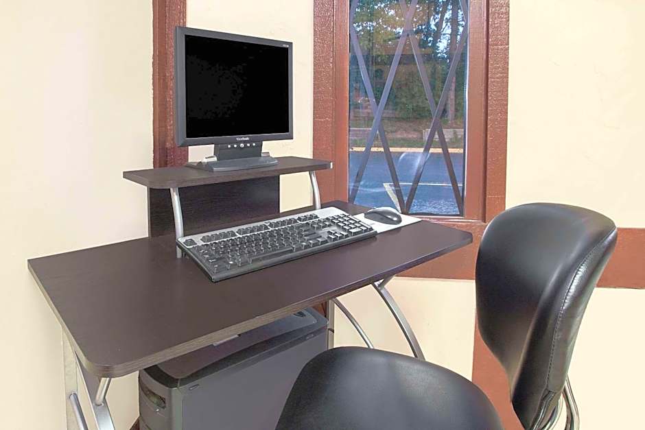 Knights Inn Battle Creek Mi