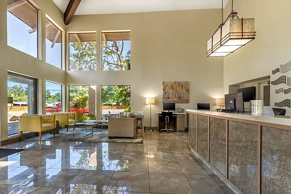 Best Western Plus Inn Scotts Valley