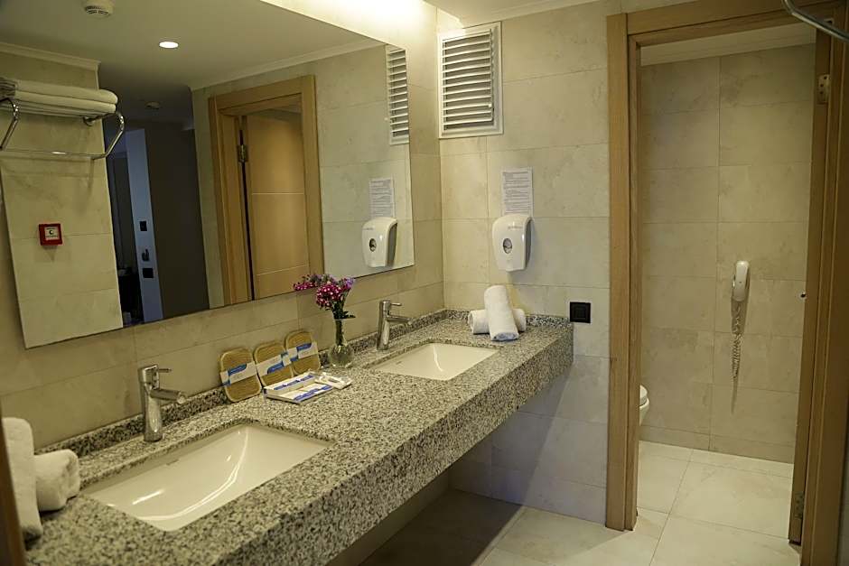 PIRIL HOTEL THERMAL BEAUTY SPA